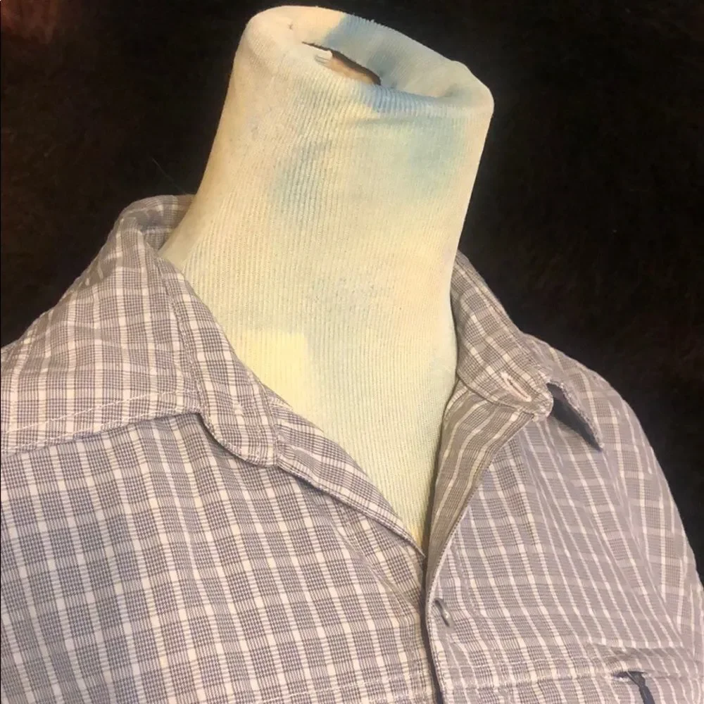 The North Face button down shirt M (2764)